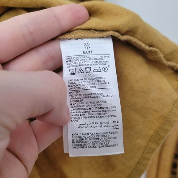 Old Navy Square Neck Smocked Puff Sleeve Top Mustard Yellow XS - Picture 5 of 6